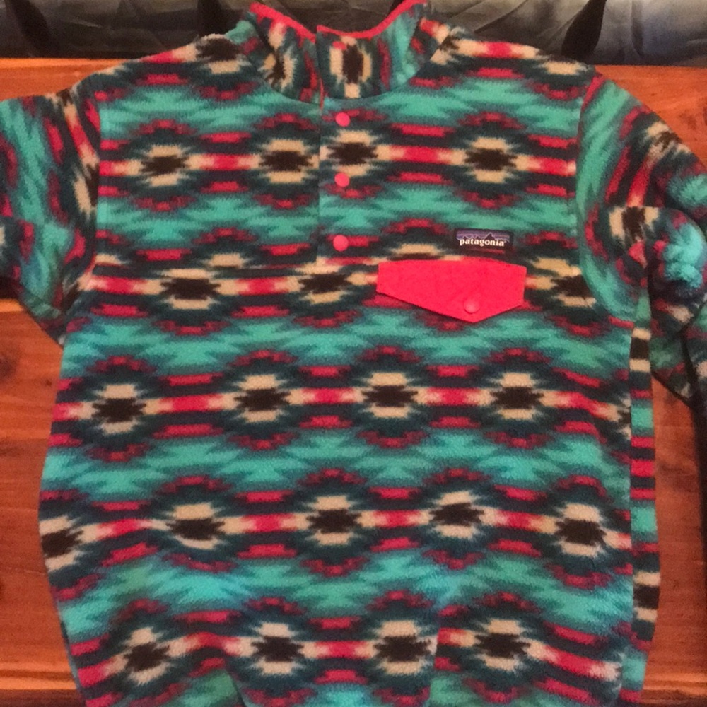 Aztec themed Patagonia synchilla jacket